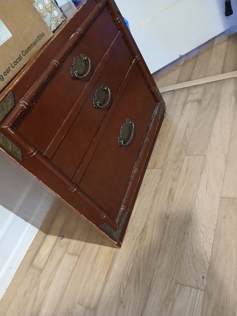 FREE FURNITURE