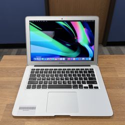 13 Inch MacBook Air***Only $160
