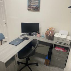 Escritorio / Computer Desk with Storage / Escritorio Para Computadora con Gaveteros 