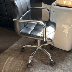 Vanity Chair 