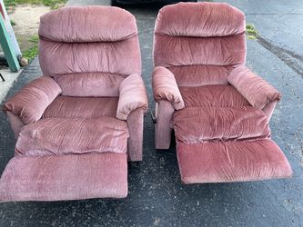 Nice matching swivel recliner chairs