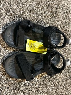 Little kids sandals