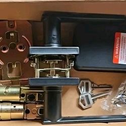 Convenient Keyless Entry Lock with Motorized Deadbolt - User-Friendly Security