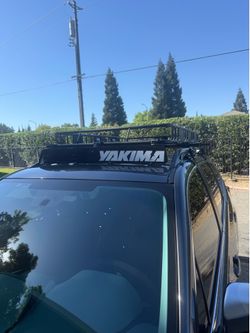 Heavy-Duty Roof Cargo Basket - Excellent Condition
