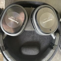 Noise Canceling Headphone