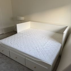 IKEA Hemnes Day Bed