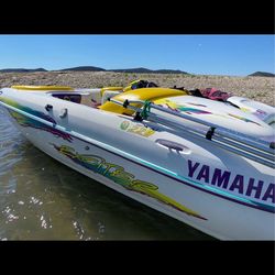 1997 Yamaha, twin jet engine 220 hp