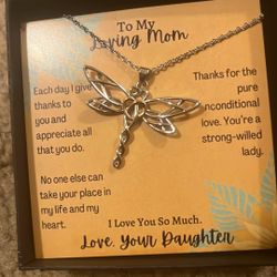 To My Living Mom  N E C K L A C E 