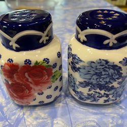 Salt & Pepper Shakers