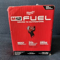 MILWAUKEE 3/8 STUBBY IMPACT WRENCH DRILL ( No Battery No Charger  )