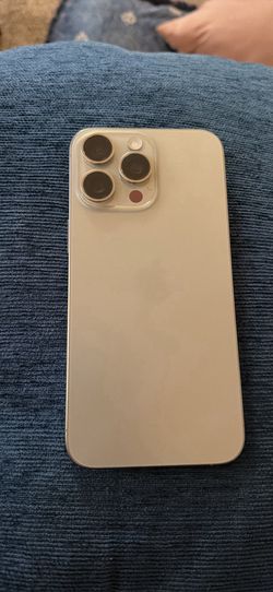 iPhone 15 Pro Max