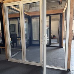 Aluminum Folding Door