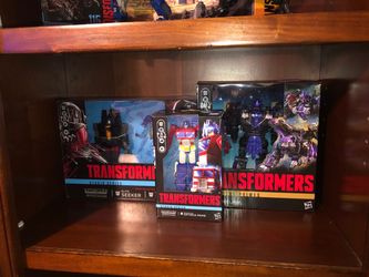 Sealed transformers figures LOT