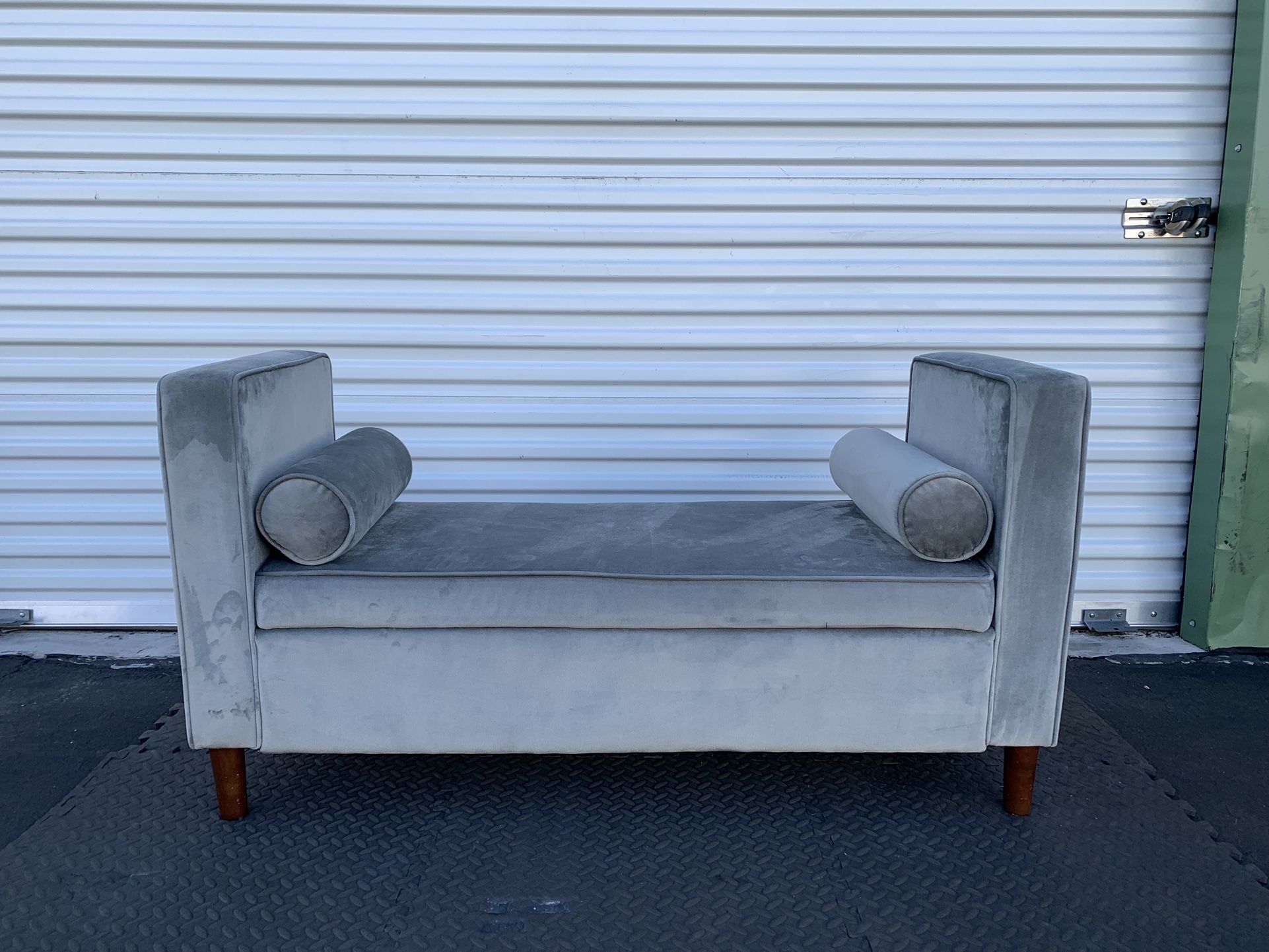 18”x52”x28” Upholstered Modern Storage Ottoman Bench with Pillows | Ottoman Bench with Storage for Living Room & Bedroom | Decorative Home Furniture