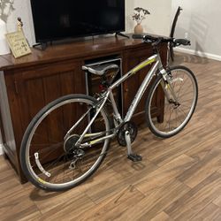 Diamondback Road Bike Frame Size Medium $250 Or Best Offer Pick Up Only No Trades
