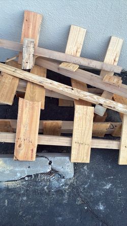 Wood. Some cut some not cut. Most will be sizes 48 x 32