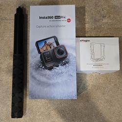 Insta360 ACEPRO 8K CAM/ W Accessories