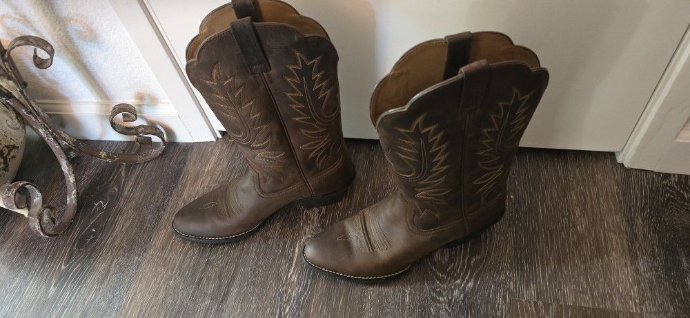 Womens Ariat Boots 