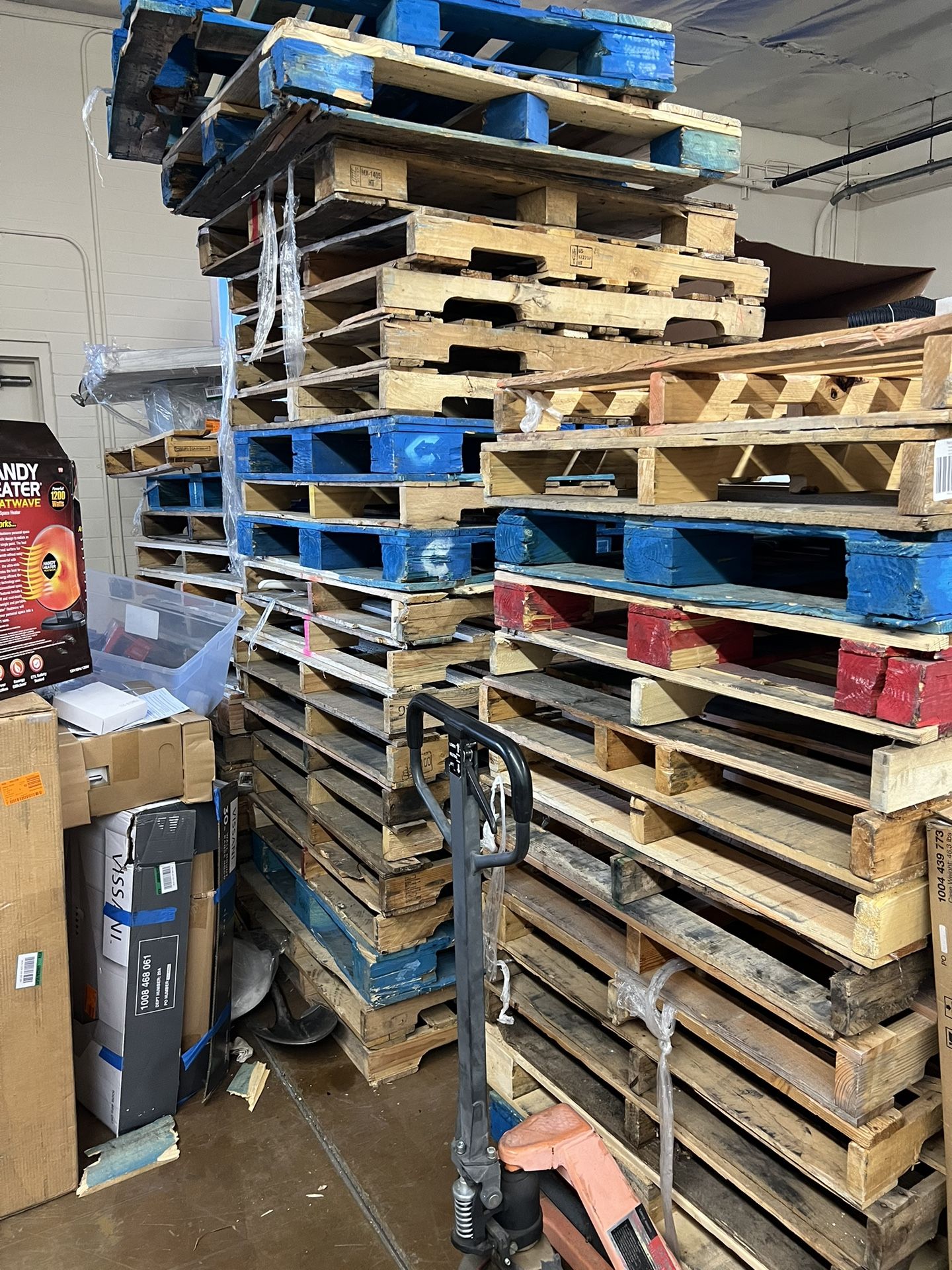 Pallets For Sale 40x48 for Sale in Phoenix, AZ - OfferUp