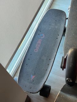 Electric skateboard