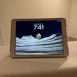Apple iPad (8th Generation) – Excellent Condition w/ Original Box