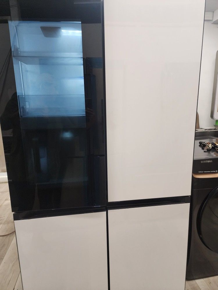 New Bespoke Four-door Refrigerator 