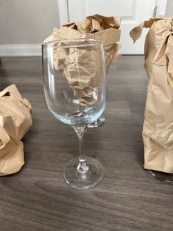 4 Clear Glass Wine Glass