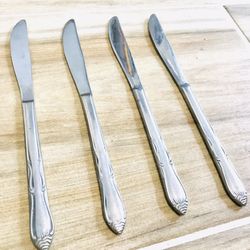 Set of 4 Dinner Knives Oneida Stainless ROYAL Flatware, Korea, Solid Handle