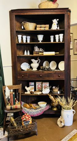Antique 1800s American Primitive/ Farmhouse Style Corner Cabinet/ Cupboard 93” Tall