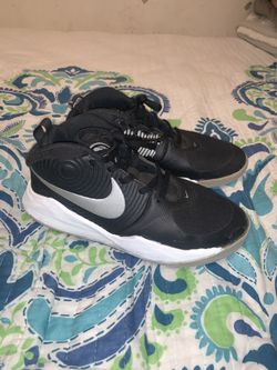 Boy Basketball Sneakers For Sale Size 4.5y!!📲✅