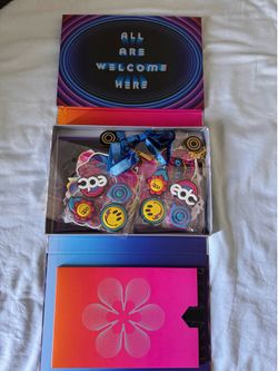 EDC Box & collectibles for 2 $150 OBO 🎡✨ PM if interested
