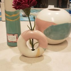 Drew Barrymore vase set 
