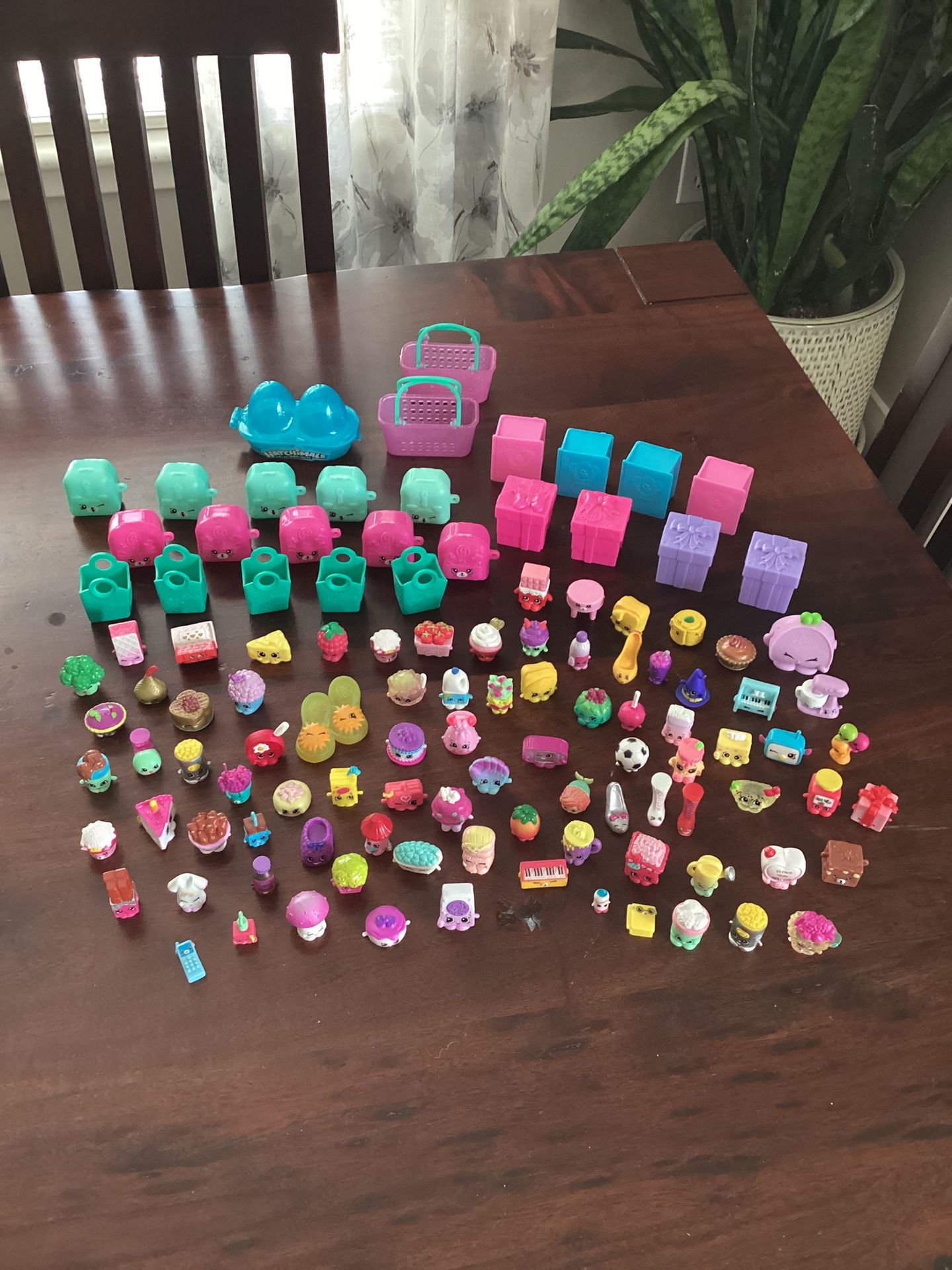 Shopkins Lot Of 113 Mixed