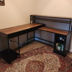 Corner Desk 