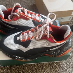 PUMA 