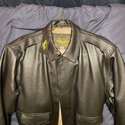 Men’s Leather Bomber Jacket Size LT