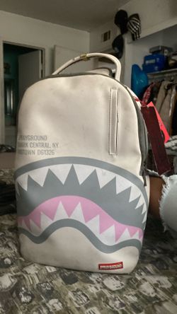 Spray ground shark central ny beige color
