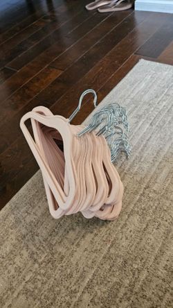 Hangers, pink velvet, youth, Free