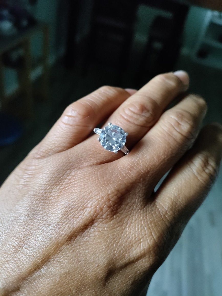 Beautiful Vintage Silver Engagement Ring Size 7