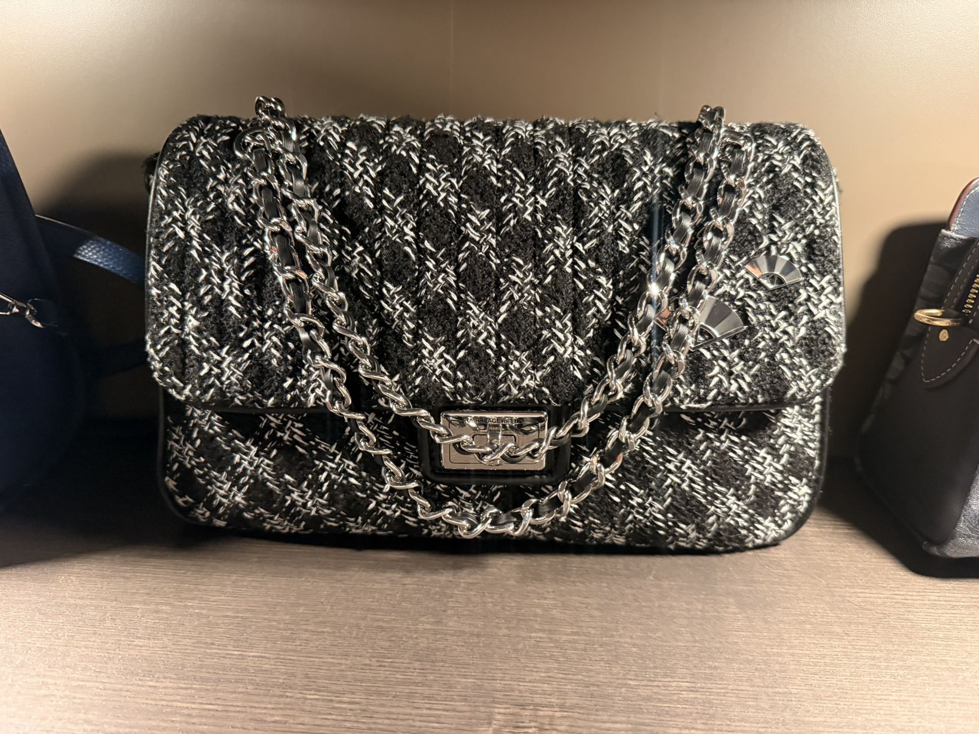 Karl Lagerfeld Paris shoulder bag / Chain 