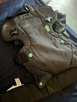 Infantino baby carrier