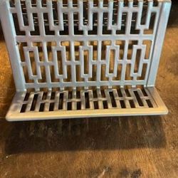 Mesh Cell Phone Stand