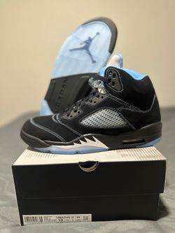 Air Jordan 5 Retro 'Black Carolina / UNC' 2026