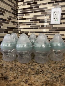 (10) 5oz Tommee Tippee Anti-Colic Baby Bottles