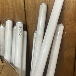 For Sale: 40-Watt Tube Lights 