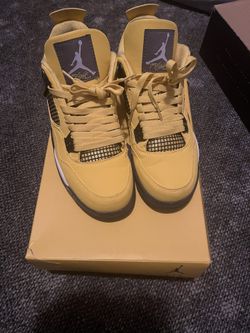 Jordan 4s