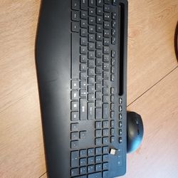 Keyboard & Wireless Mouse