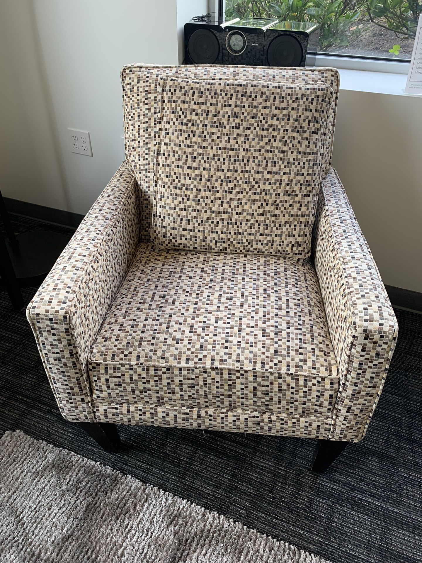 Armchair / Accent Arm Chair