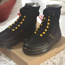 Doc Martens Dr Martens Combs Tech Black Boots Yellow Stitching Men’s 8 Women’s 9 BRAND NEW