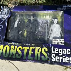 Universal Monsters Legacy Series 2 Diamond Select Dracula Limited Edition